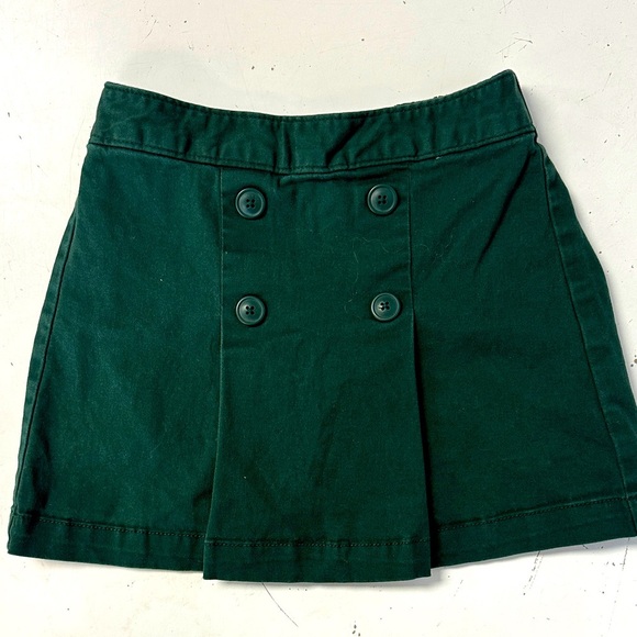 Old Navy Pleated Button Fromt School
Uniform Skirt Skort 8 Hunter Green - Picture 1 of 5